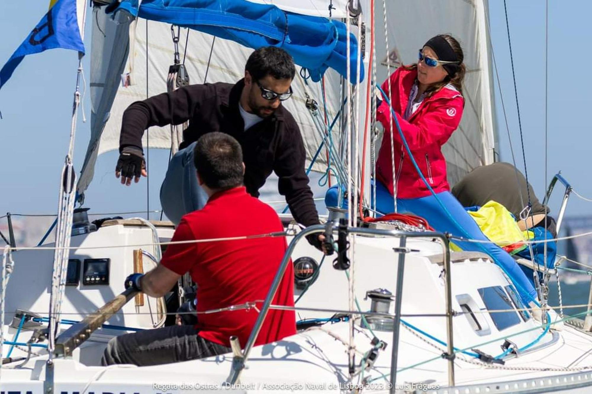 Appartamento Be Local - Sleep Aboard The Santa Maria Sailing Boat In Lisbona Esterno foto