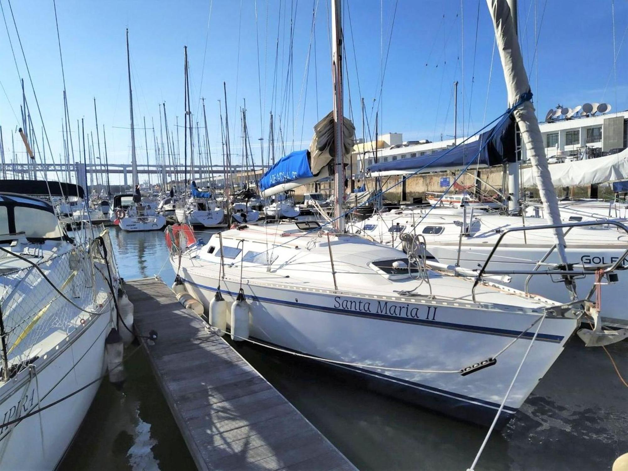 Appartamento Be Local - Sleep Aboard The Santa Maria Sailing Boat In Lisbona Esterno foto